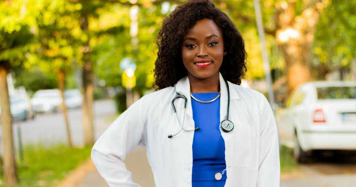 #PROFILE | MEET DEDUN OLUWA, THE 24-YEAR OLD DOCTOR WHO OWNS FOUR BUSINESS VENTURES