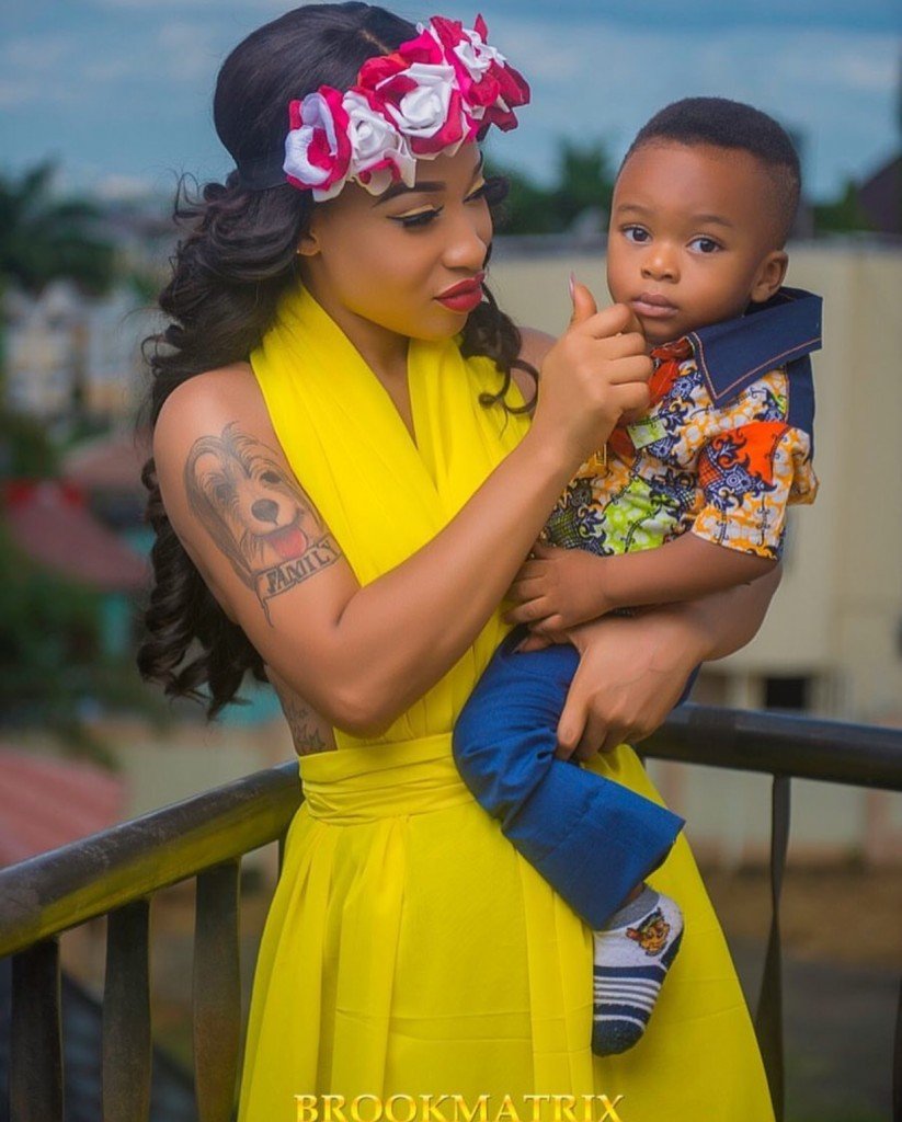 ”MY SON AND I ARE UNDER SPIRITUAL ATTACKS”, TONTO DIKEH CRIES OUT AS 1000 FLIES INVADES SON’S ROOM