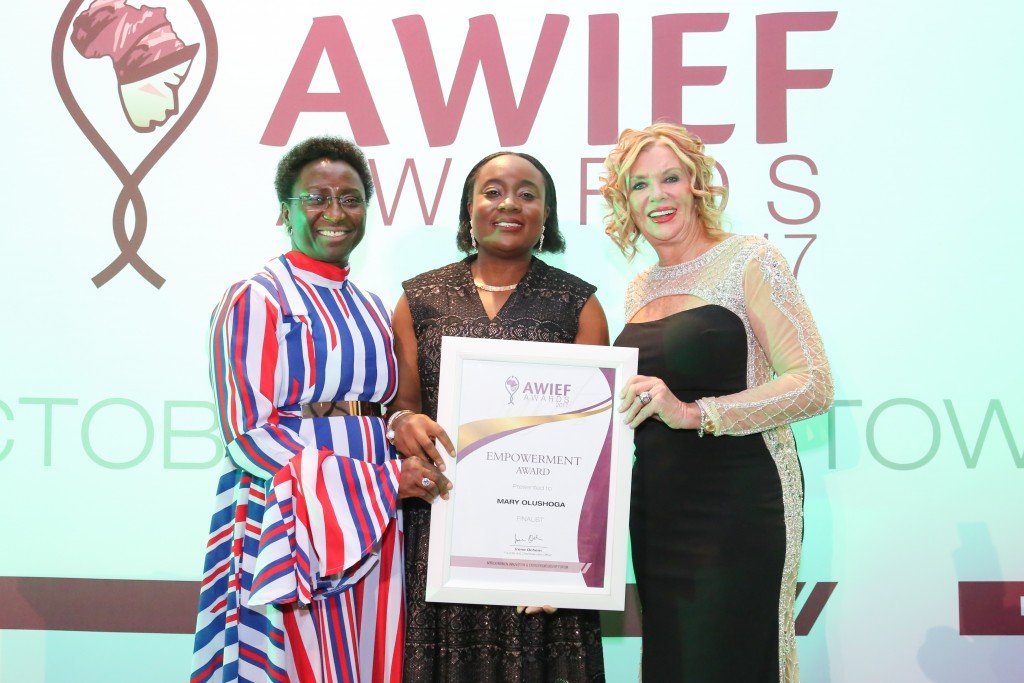AWIEF 2017: MARY OLUSHOGA, FOUNDER OF AWP NETWORK WINS EMPOWERMENT AWARD