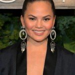“LET YOUR DAUGHTER BE HAPPY” – CHRISTY TEIGEN TELLS MEGHAN MARKLE’S DAD