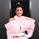 KYLIE JENNER IS THE HIGHEST-PAID CELEB ON INSTAGRAM, EARNS UP TO $1.2M PER POST (SEE FULL LIST)