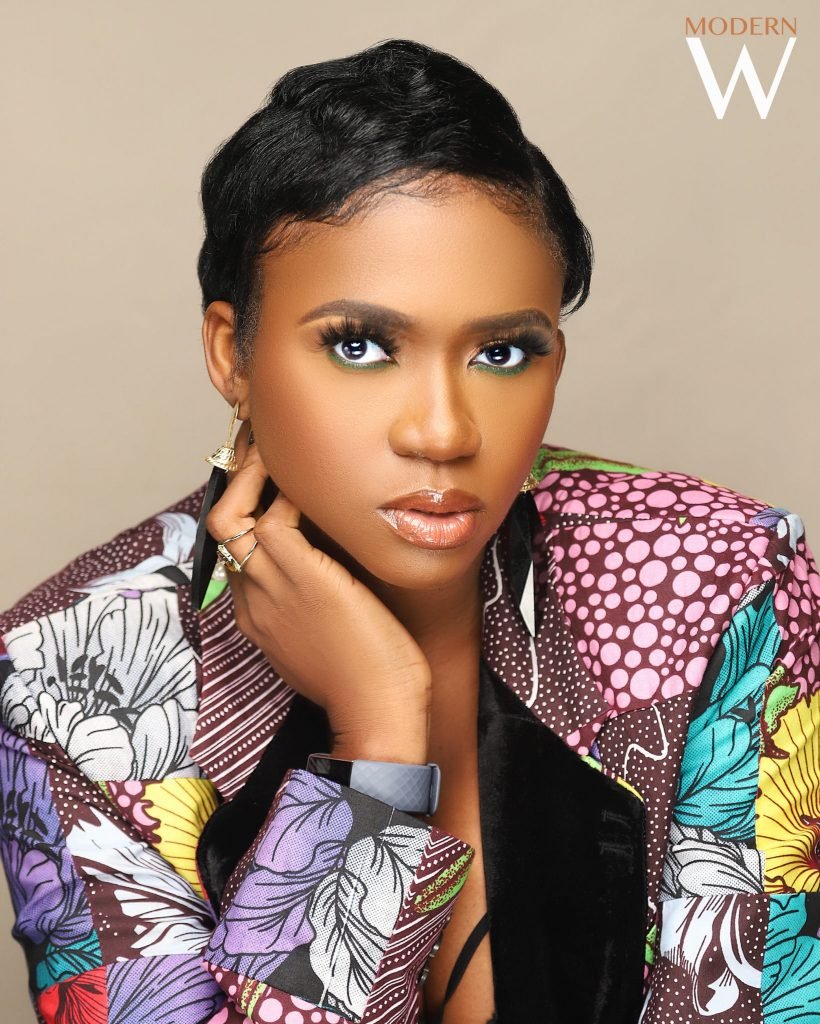 Waje Covers New Issue of Modern Woman Magazine