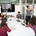 What’s In and What’s Out: Personal Branding Trends Women Should Know in 2025