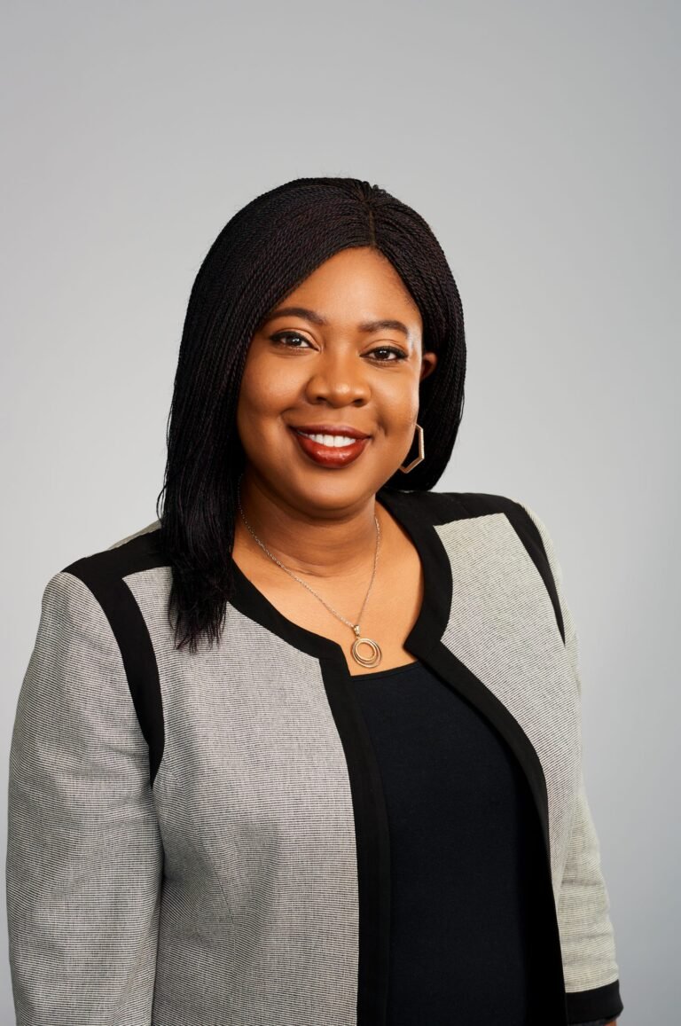Sola Oluwole