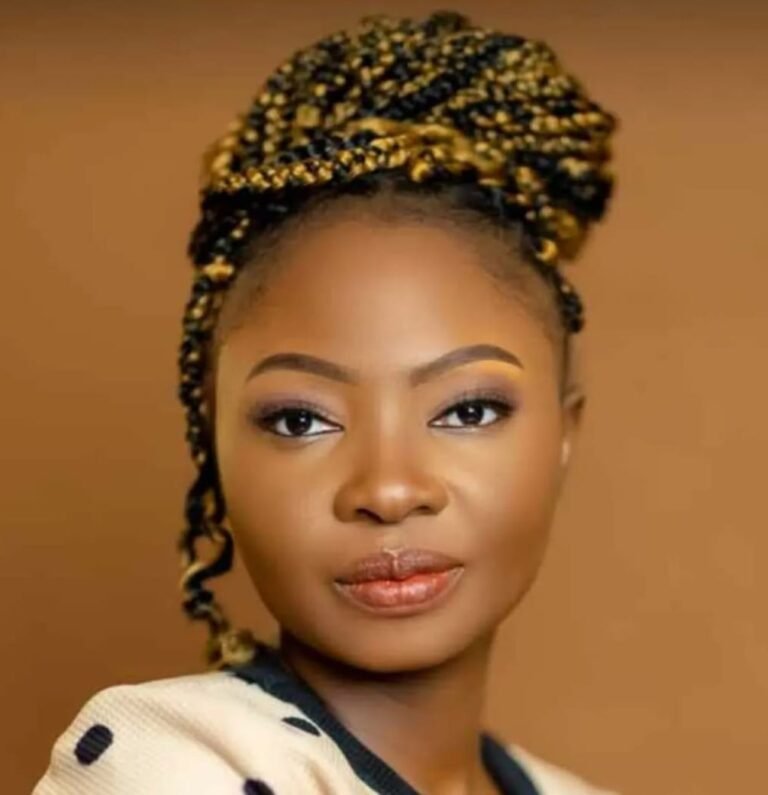 Esther Ojo_Duura Fits