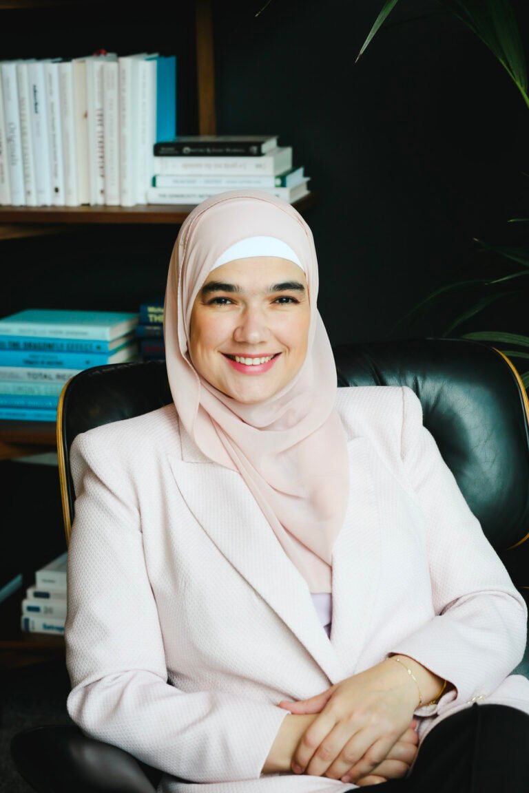 Hava Maloku: Using AI, Marketing and Personal Branding to Build Visibility and Business Growth Hava Maloku, speaker at Women of Rubies Media Visibility Bootcamp 6.0.